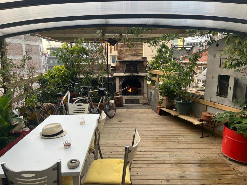 Central Apartment Kadikoy Terrace Bbq Close 2 Block Ferry Bull Metro Nighlife Istanbul Exteriör bild