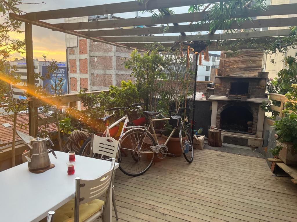 Central Apartment Kadikoy Terrace Bbq Close 2 Block Ferry Bull Metro Nighlife Istanbul Exteriör bild